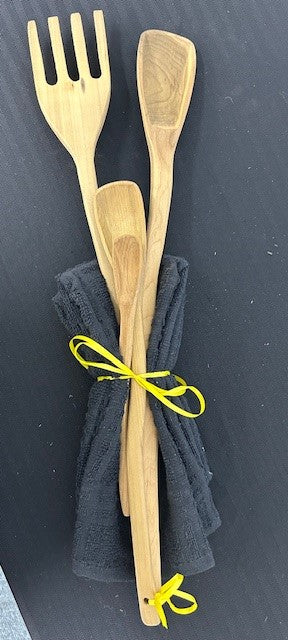 Hand-carved Wooden Utensil Set with Black Towels #2